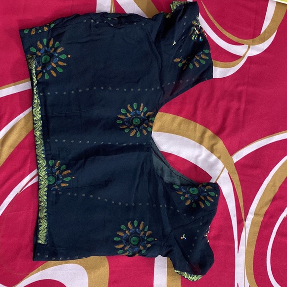 Beads work saree - Picture 5 of 5